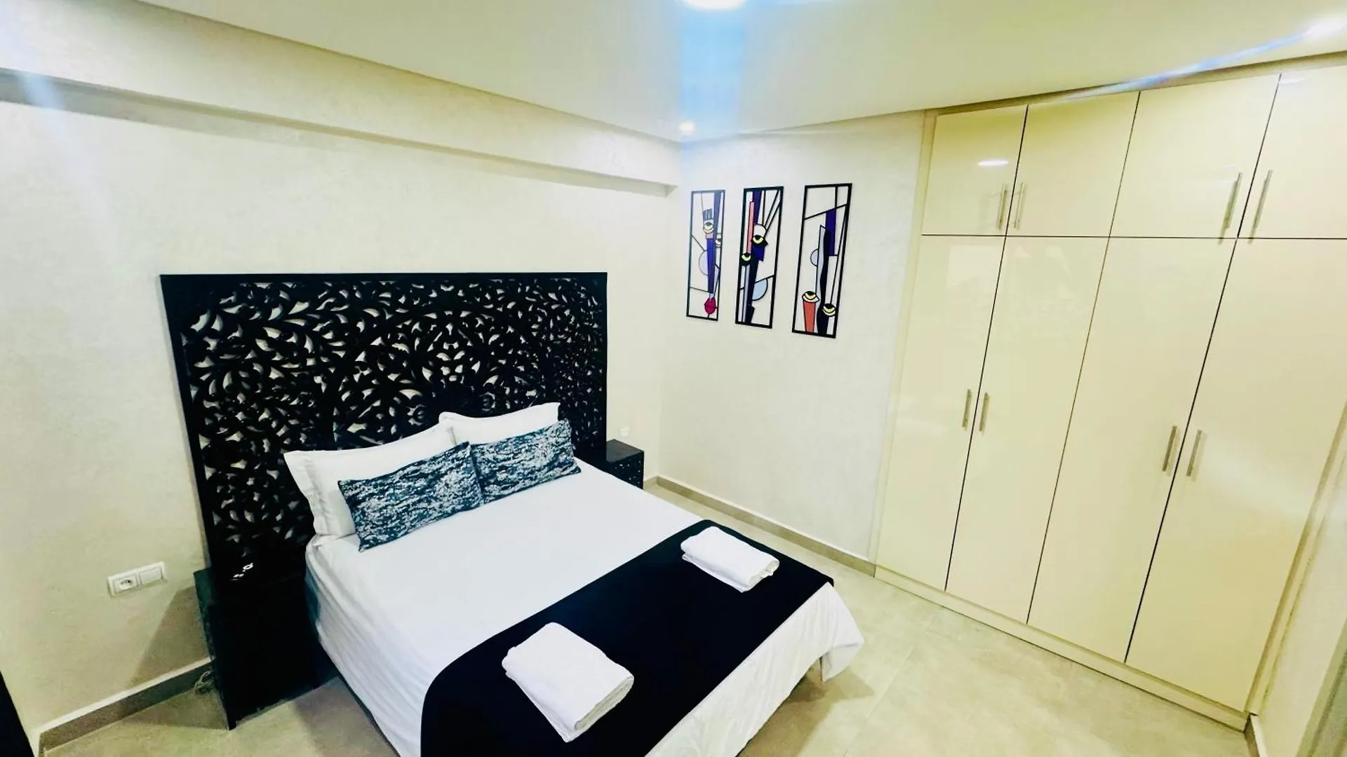 C-Appartement De Luxe Plein Centre De Gueliz Avec Piscine Parking Wifi Netflix Marrakesh Apartment